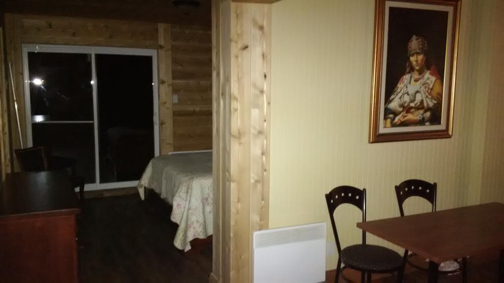 Auberge Le Four A Pain بيتيت ريفري ساينت فرانكويس المظهر الخارجي الصورة